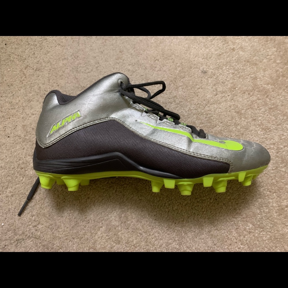 BOYS Nike Alpha Cleats
